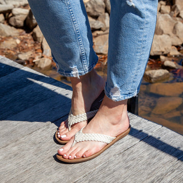 slip on flip flops womens
